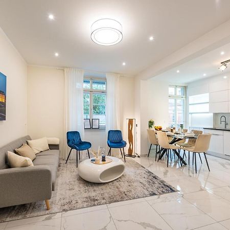 Vivid Luxury Apartment Ludwigsburg - Bluehendes Barock-Forum-Schloss-Modern エクステリア 写真