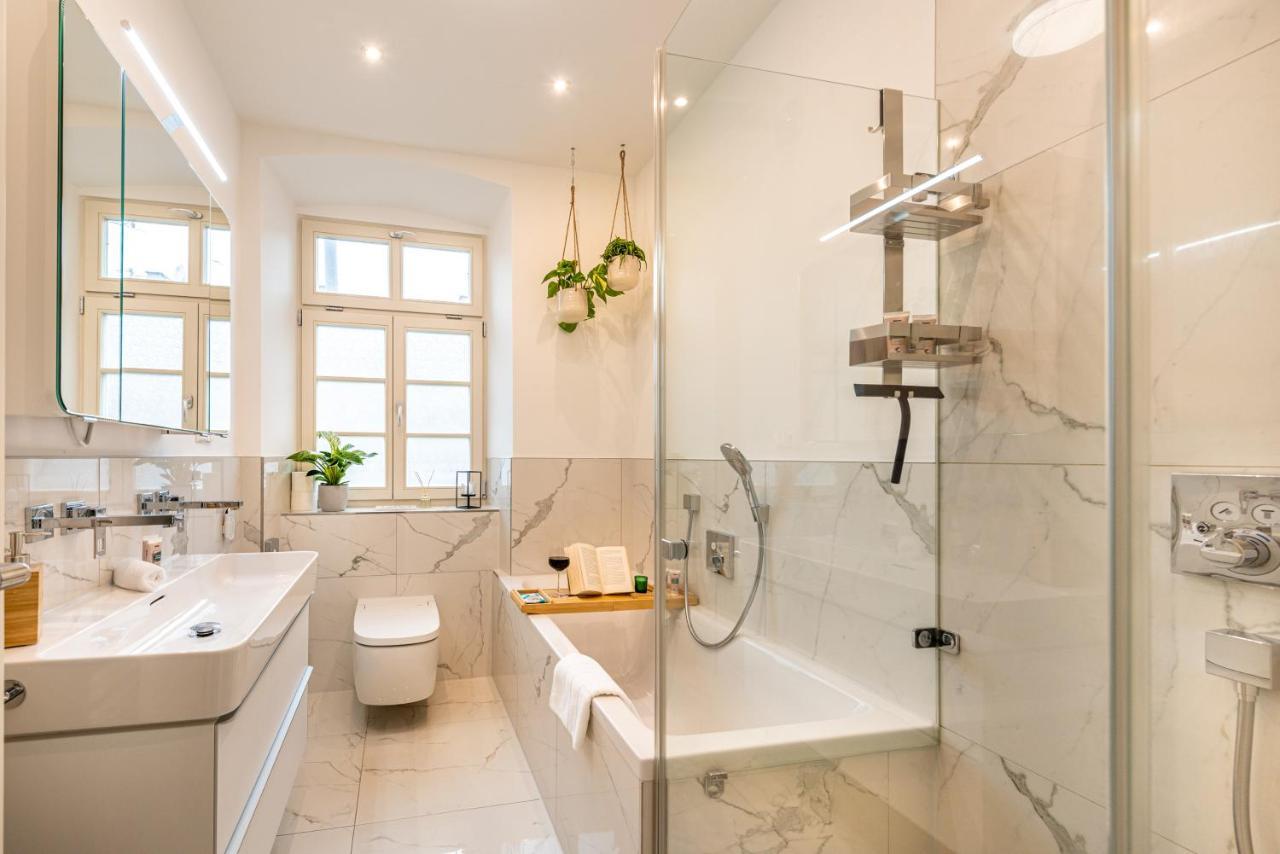 Vivid Luxury Apartment Ludwigsburg - Bluehendes Barock-Forum-Schloss-Modern エクステリア 写真